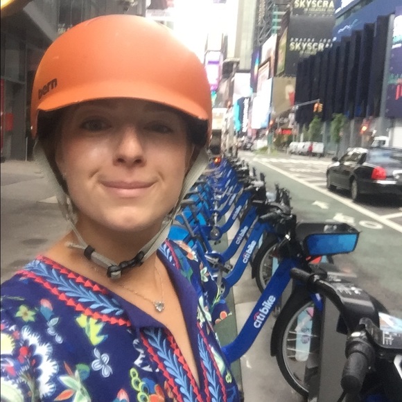 Meet your Posher, Rebecca - Picture 5 of 6